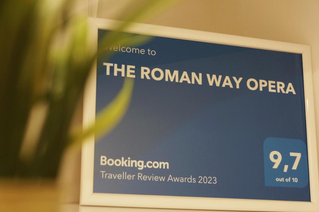The Roman Way Opera Buitenkant foto