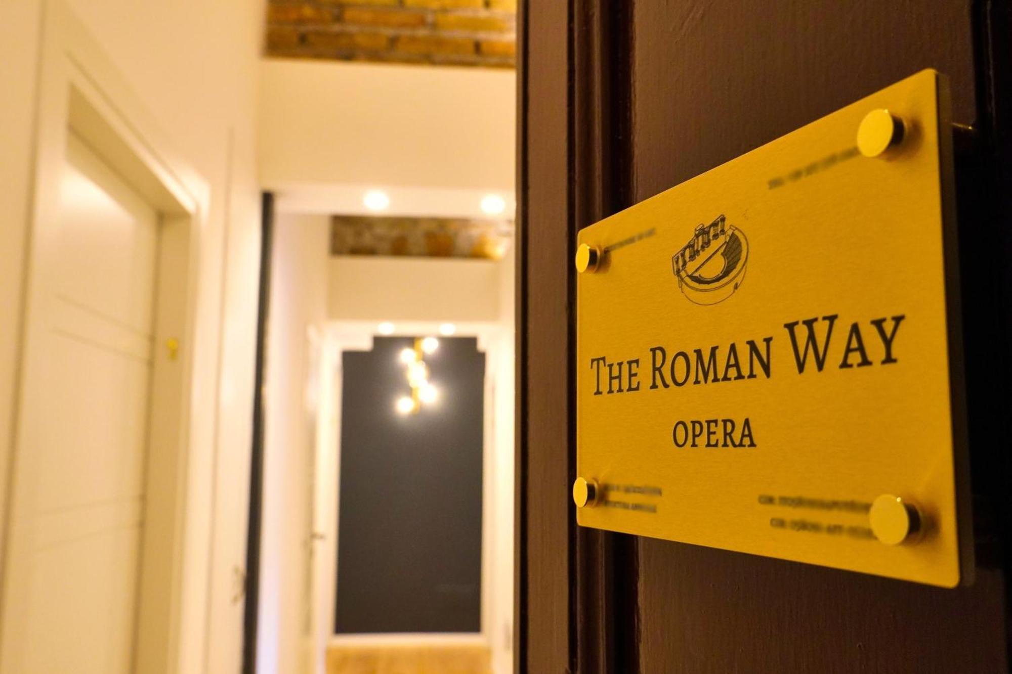 The Roman Way Opera Buitenkant foto